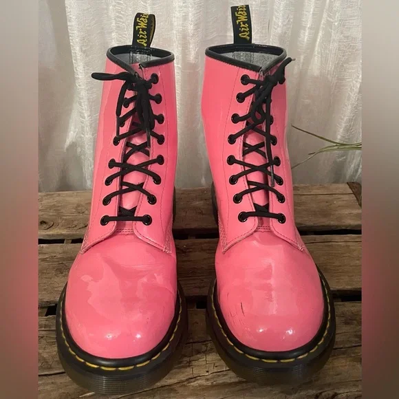 Dr. Martens Patent Pink Leather Lace-Up Boots 1460W. Size 11 - Picture 3 of 10